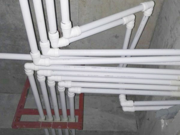 PSP鋼塑復(fù)合管施工現(xiàn)場(chǎng) PSP鋼塑復(fù)合管施工現(xiàn)場(chǎng)